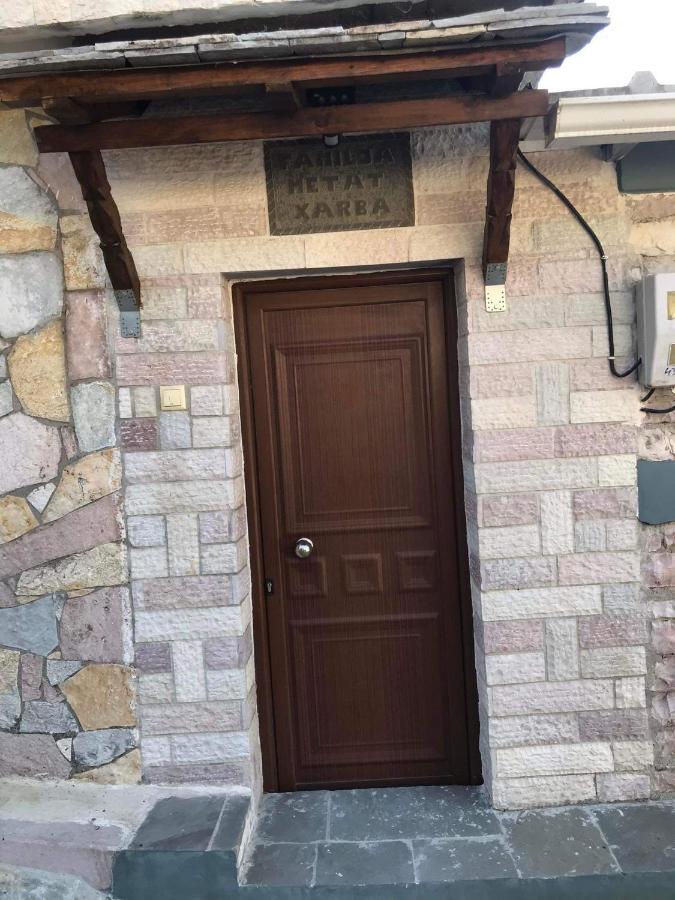 فندق Gjirokastërفي  House المظهر الخارجي الصورة
