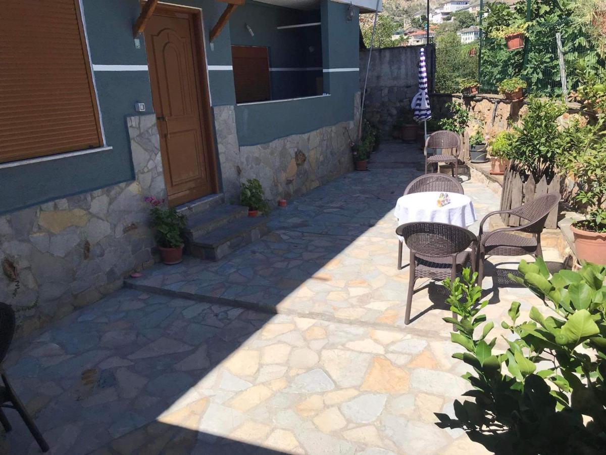 فندق Gjirokastërفي  House المظهر الخارجي الصورة